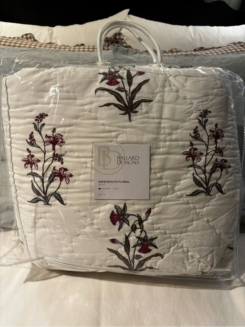 Gwendolyn Floral Quilt - Cream with Burgundy Floral